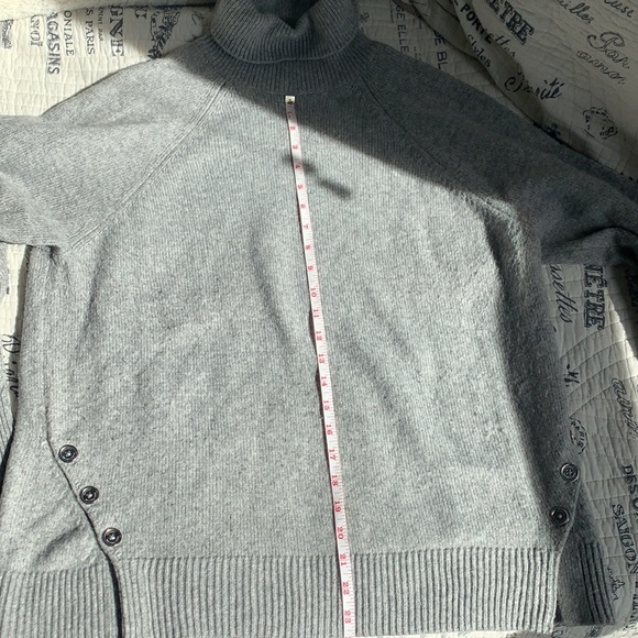 Michael Kors Sweater - Picture 5 of 7